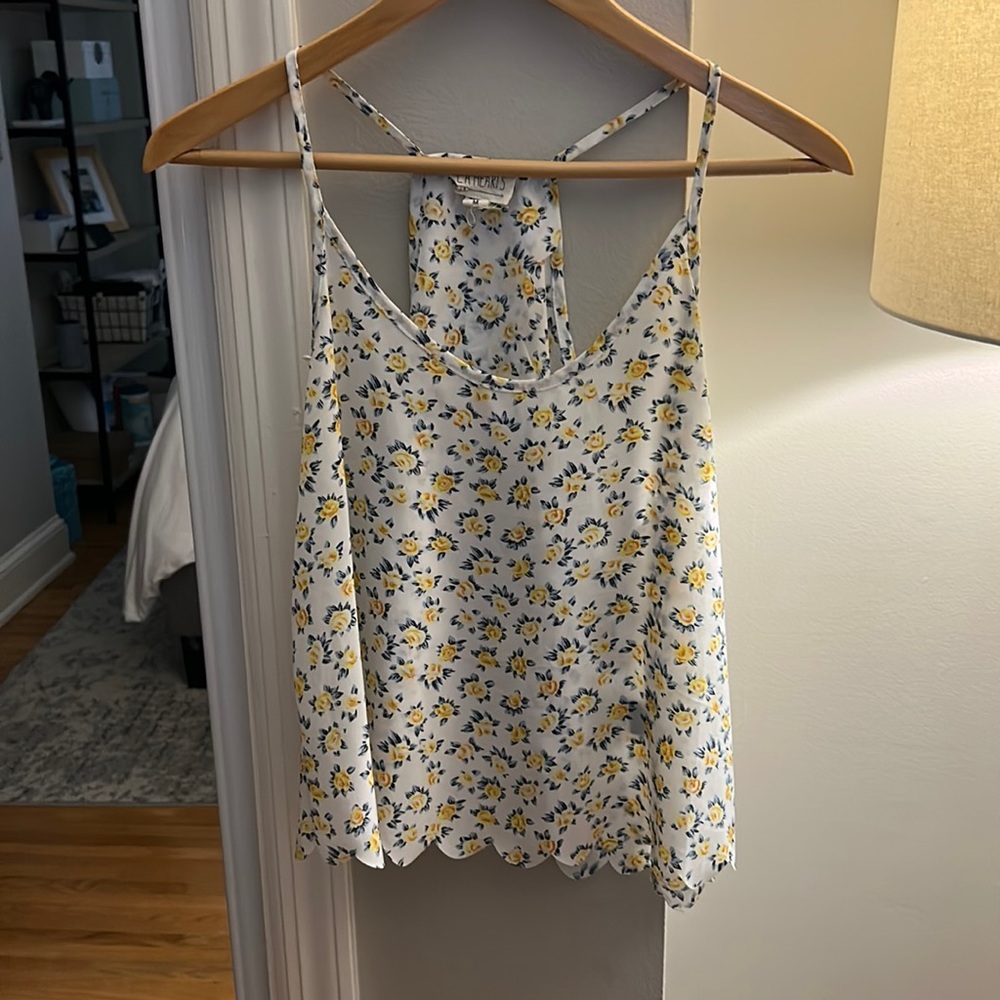 PAC sun blouse side medium runs small